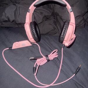 Pink Gaming Headset with Microphone